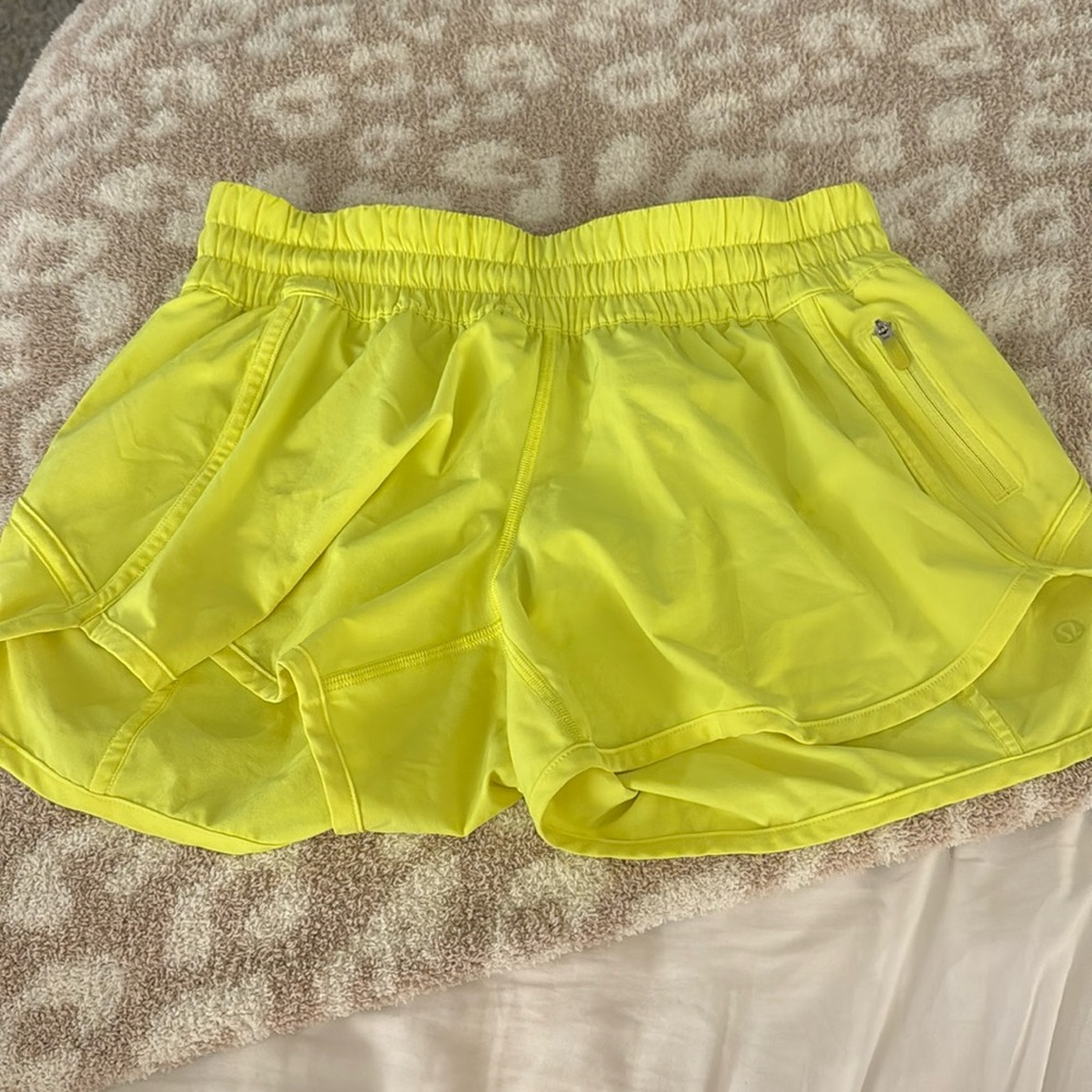 Lulu Hotty Hot 4 Inch Shorts - Size 8 - Electric Lemon